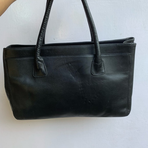 Chanel black calfskin executive cerf tote - Picture 3 of 8